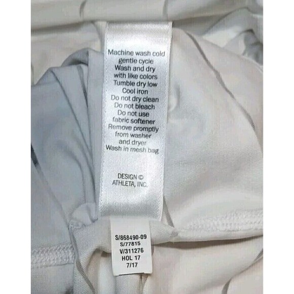 Athleta Active Tank Top Women's Ivory Racerback Sheer Gym Workout Size MT - Picture 8 of 8